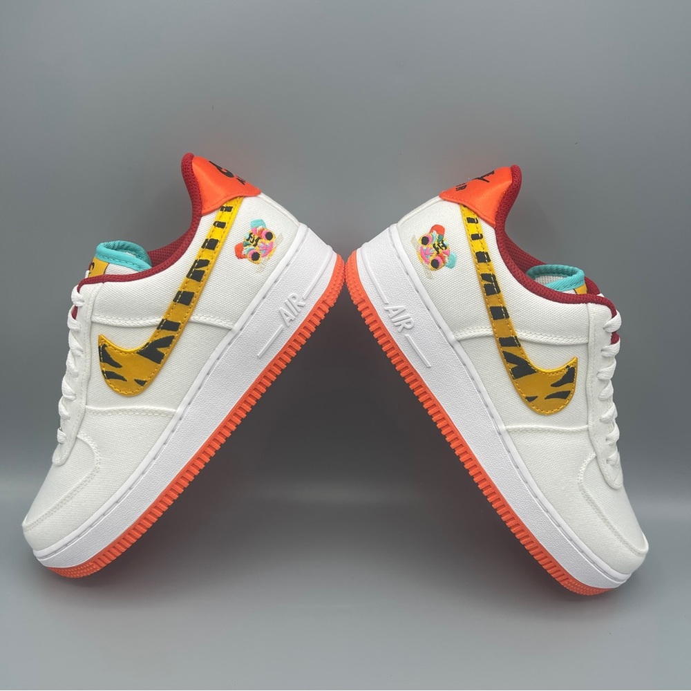 Nike Air Force 1 '07 LX Women's Shoes in Sail/White/Gold - Limited Edition #6.5